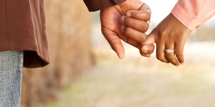 Cuando una relación cambia, ¿aguantar, transformar o soltar?